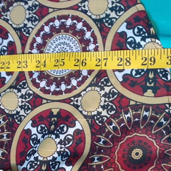 C.B COLLECTION,  RED,GOLD & WHITE BOHO PRINT TOP, SIZE 1X - Picture 11 of 13